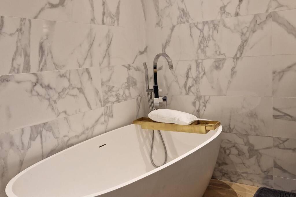 Magnifique De Charme Au Coeur De Appartement *